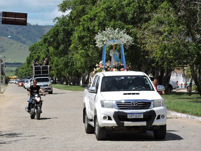 FIÉIS ITAPEBIENSES REALIZAM CARREATA, PROCISSÃO E MISSA EM HOMENAGEM A PADROEIRA NOSSA SENHORA DA CONCEIÇÃO 5 DSCN0049