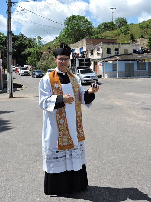 FIÉIS ITAPEBIENSES REALIZAM CARREATA, PROCISSÃO E MISSA EM HOMENAGEM A PADROEIRA NOSSA SENHORA DA CONCEIÇÃO 17 DSCN0060