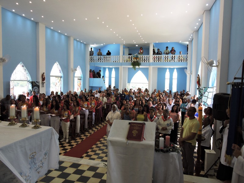 FIÉIS ITAPEBIENSES REALIZAM CARREATA, PROCISSÃO E MISSA EM HOMENAGEM A PADROEIRA NOSSA SENHORA DA CONCEIÇÃO 7 DSCN0148