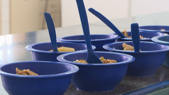 Servidor é preso após ser flagrado furtando merenda escolar 4 2 11