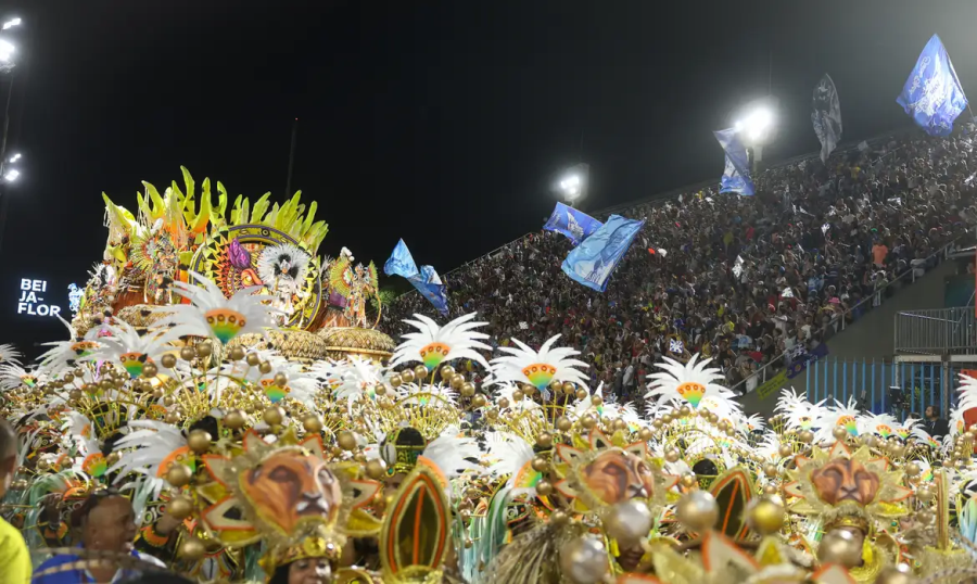Beija-flor conquista o 15º título do carnaval do Rio de Janeiro 1 1 5