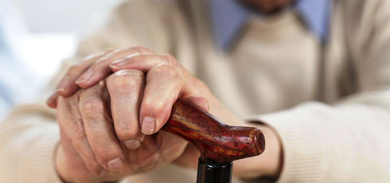 Combate à violência contra idosos: propostas para aumentar punições. 1 1 94