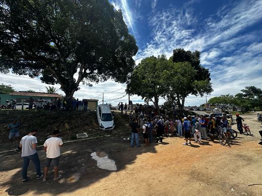 Jovem de 26 anos é executado a tiros dentro de carro em Eunápolis 17 Imagem do WhatsApp de 2025 03 28 as 11.54.18 a3177542