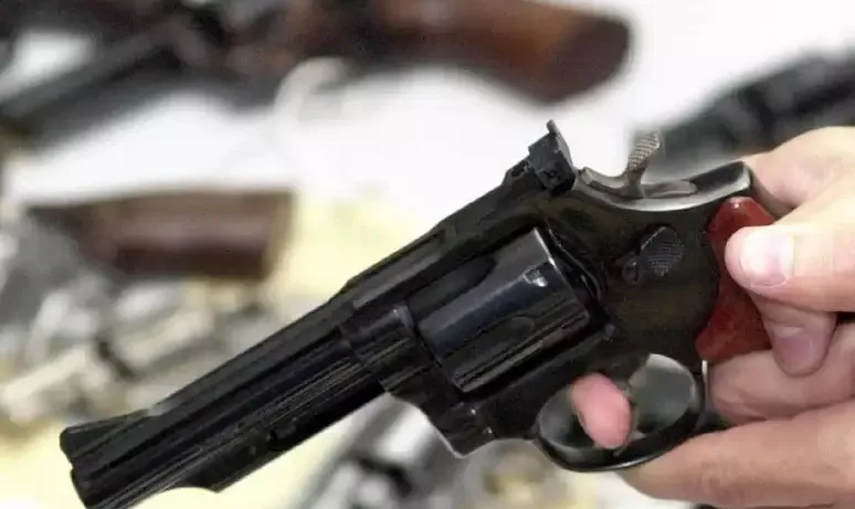 Aviso simultâneo 1 Arma de fogo