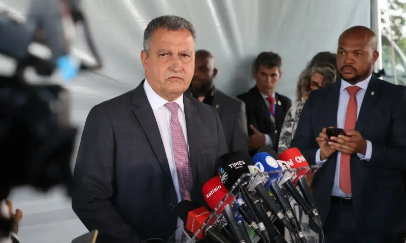 “Buscando uma solução”, diz Rui após suspensão das obras da Fiol 1 1 4