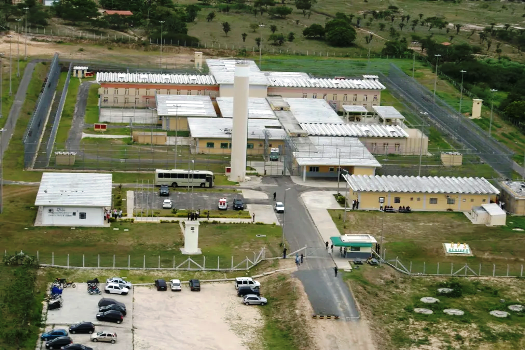 Presídio de Eunápolis: Força Penal Nacional é Acionada para Assumir o Controle 4 001 11
