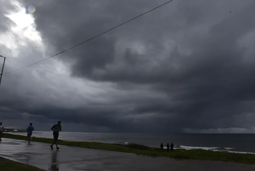Alerta Máximo! Previsão de chuva muito forte em Salvador neste sábado 1 01