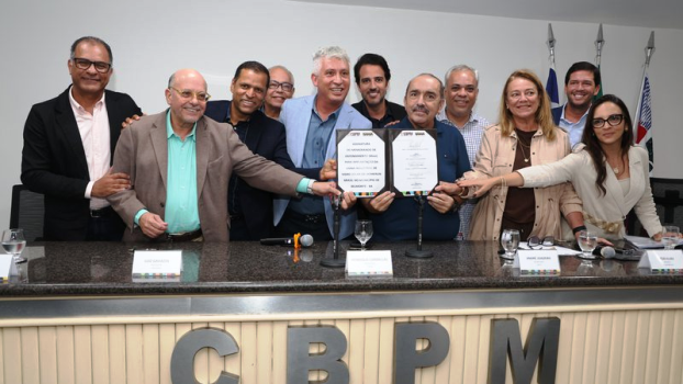 Bahia na vanguarda da energia solar com fábrica inédita de vidro fotovoltaico em Belmonte 4 1 26