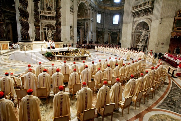 Conclave: Acompanhe os Horários das Votações e a Espera pela Fumaça 4 2 2