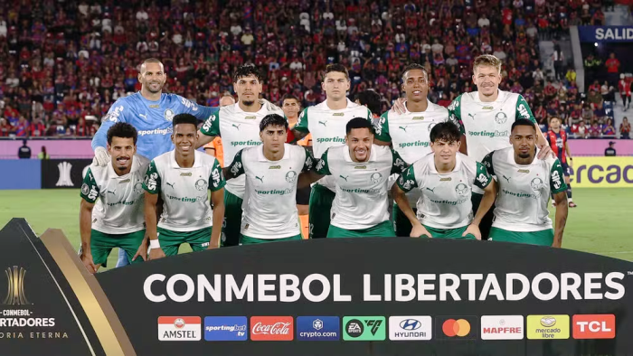 A superioridade do Palmeiras na Libertadores é uma prova da força e da consistência que o elenco possui. 4 3 2