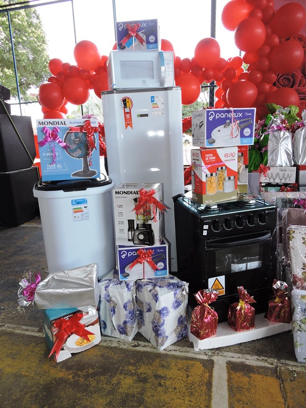 Festa das Mães da Prefeitura de Itapebi reúne a comunidade com sorteios 1 DSCN0742