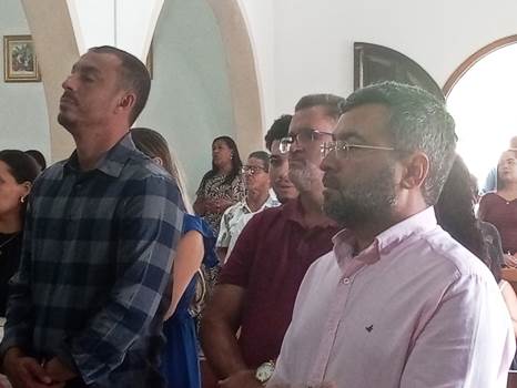Procissão e Missa em homenagem a São José Operário e ao Dia do Trabalhador mobilizam fiéis em Itapebi 8 Imagem do WhatsApp de 2025 05 01 as 12.09.00 74b048fe