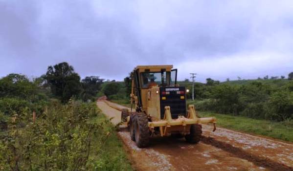 Balsa em Salto da Divisa (MG) Vira Alternativa para Motoristas com a Ponte da BR-101 interditada em Itapebi. 5 Imagem do WhatsApp de 2025 05 30 as 09.42.50 e45dbfa3 Copia