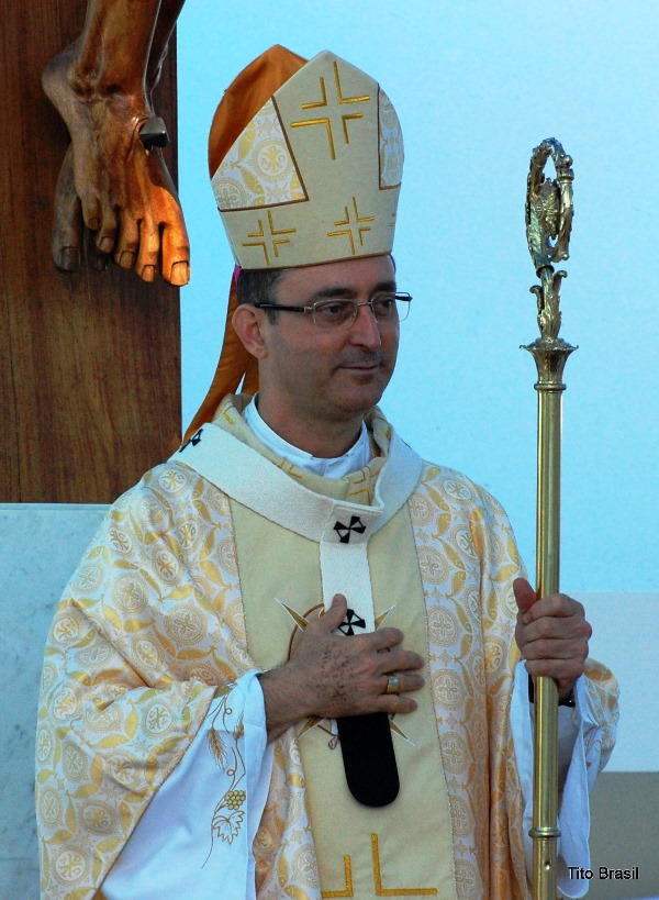 Conclave papal tem início hoje; brasileiro está entre os favoritos. 1 Tito Brasil