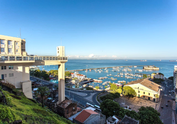 Salvador lidera ranking ICCA como destino mais procurado no Nordeste para eventos internacionais 2 vista do elevador lacerda mercado modelo e baia de todos os santos salvador 2