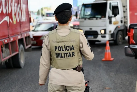 Polícia Militar prende foragido da Justiça no interior da Bahia 4 001 12