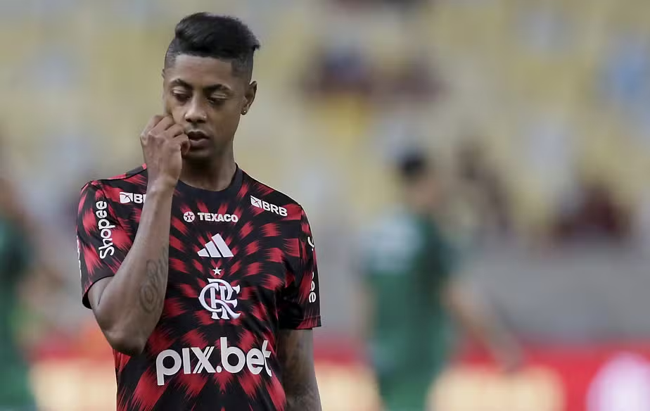 Bruno Henrique, do Flamengo, é Denunciado por Fraude em Apostas Esportivas; Família Também Está Envolvida 1 2 13