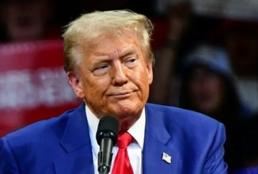 AtlasIntel: tarifa contra Brasil faz rejeição a Trump disparar 15 01 6