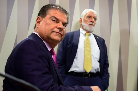 A quatro dias do tarifaço, senadores iniciam agenda nos EUA para negociação 4 02 3