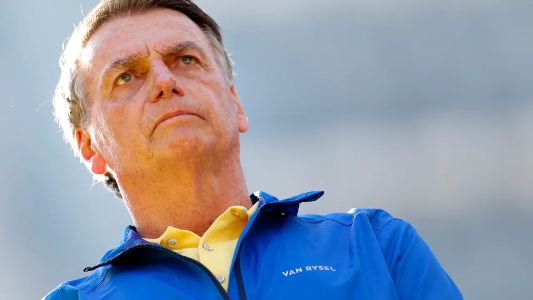 Bolsonaro é alvo de buscas da PF e passará a usar tornozeleira 4 1 37