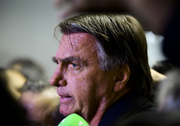 Pen drive apreendido na casa de Bolsonaro tem perícia finalizada pela PF 4 1 39