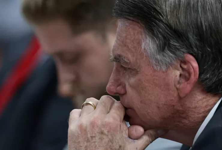 Bolsonaro aguarda decisão de Moraes sobre prisão preventiva 6 1 50