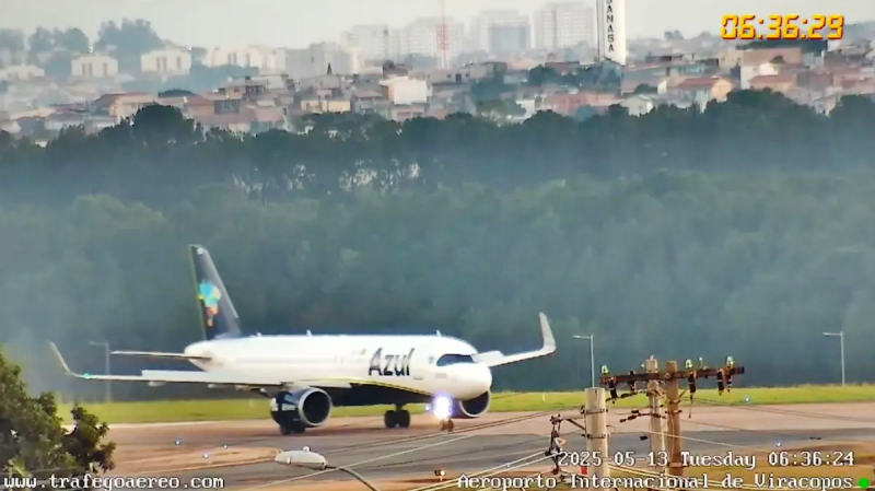 Voo da Azul Realiza Pouso de Emergência em Recife Após Problema de Saúde com Piloto 1 1 61