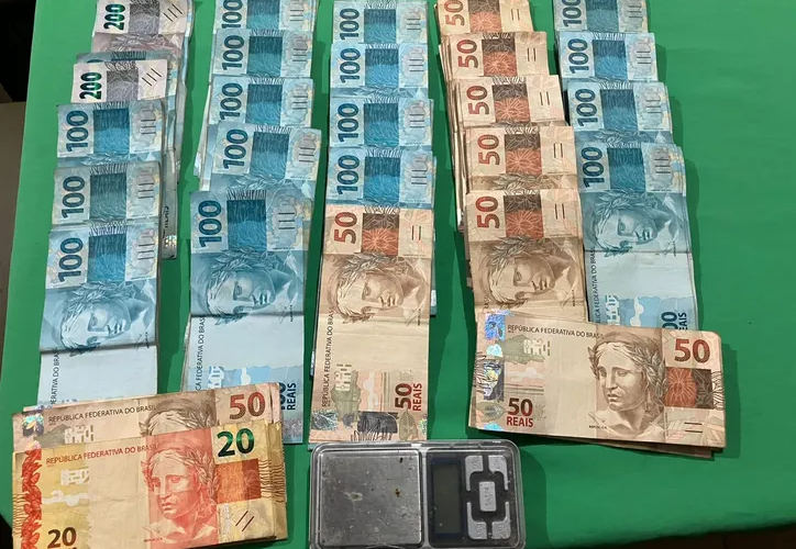 Sete criminosos são presos em operação com R$25 mil e celulares 3 2 20