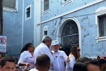 Após o tradicional desfile dos caboclos, o presidente Lula se juntou ao cortejo das celebrações do 2 de Julho. 12 Sem titulo1