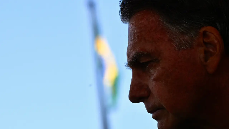 Moraes decreta prisão domiciliar de Jair Bolsonaro 1 1 15