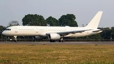 Avião do governo dos EUA chega com "missão desconhecida" ao Brasil 4 1 46
