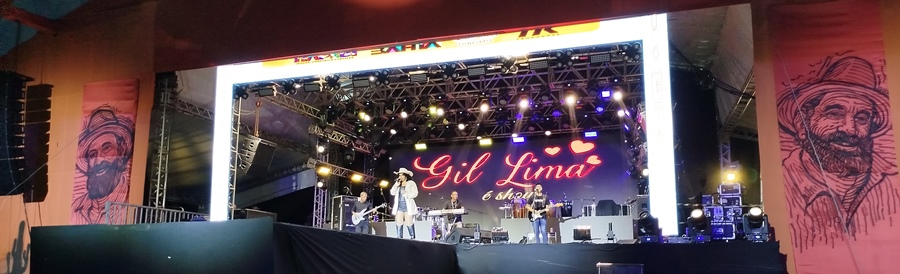 "Itapebi em Festa: Bloco 'Bota pra Virar' leva multidão às ruas e shows de Léo Santana e Toque Dez agitam a 38ª ExpoItapebi" 1 1000274429