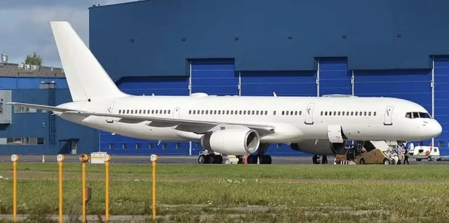 Avião do governo dos EUA chega com "missão desconhecida" ao Brasil 1 2 24