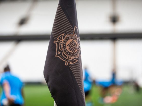 Corinthians surpreende e tenta adiar bônus de Memphis Depay; entenda a estratégia. 9 3 8