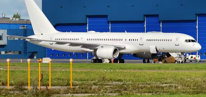 Pouso de avião "misterioso" dos EUA em Porto Alegre é esclarecido: PF confirma diplomatas a bordo 4 4 7