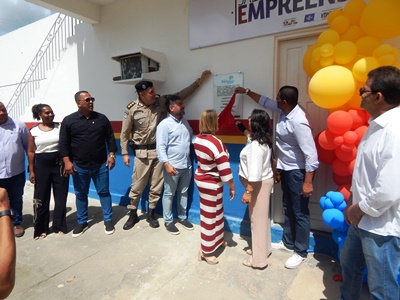 Sexta-feira de inaugurações e shows marcou as comemorações dos 67 anos de Itapebi 23 DSCN1532