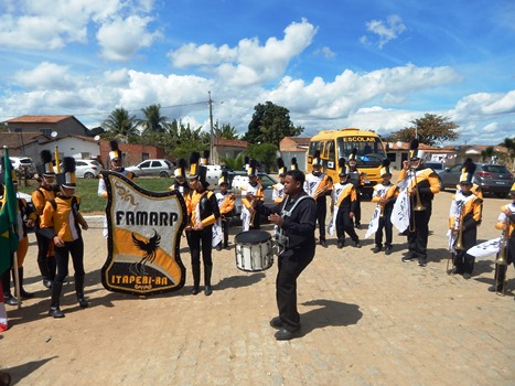 Sexta-feira de inaugurações e shows marcou as comemorações dos 67 anos de Itapebi 28 DSCN1559