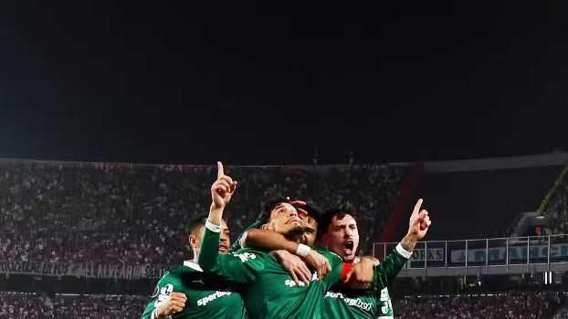 Sem medo de ninguém, Palmeiras domina e se aproxima da noite perfeita. 4 02 3