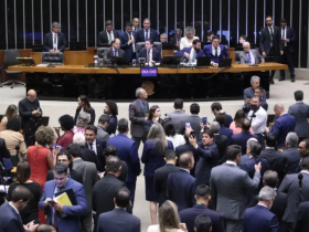 PEC da Blindagem: Protesto contra proposta "bomba" nas redes sociais 13 1 65