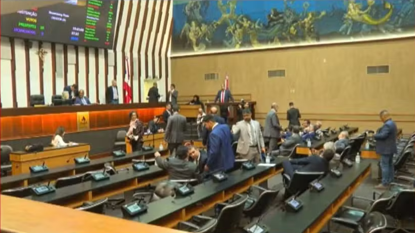 Parlamento baiano aprova medidas para fortalecer e ampliar estrutura da PM em Eunápolis e PC em Porto Seguro 1 1 8