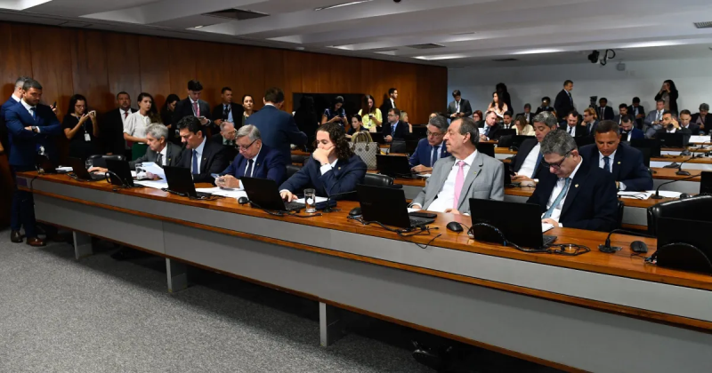 CCJ do Senado rejeita PEC da Blindagem: entenda os próximos passos 1 1 82