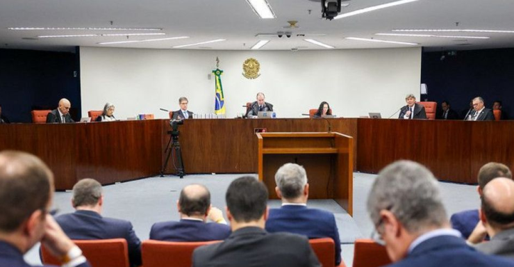 A reação de Fux e os bastidores da sessão no STF que condenou Bolsonaro 30 2 26