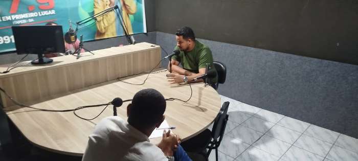 Secretário de Administração e Vice-Prefeito de Itapebi participam de entrevista no programa Marcos Bocão, da Rádio Cidade FM 4 Imagem do WhatsApp de 2025 09 04 as 11.48.11 5d73881d