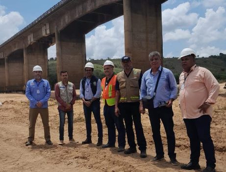 "Crea-BA realiza inspeção técnica na Ponte sobre o Rio Jequitinhonha, em Itapebi" 7 WhatsApp Image 2025 09 25 at 17.07.17 847x643 1