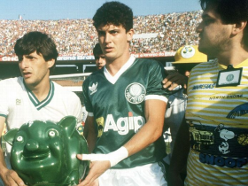 Aos 58 anos, morre Edu Manga, ídolo com passagens por Palmeiras e Corinthians 9 1 10