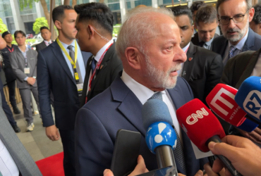 Lula diz que "colocará os problemas na mesa" com Trump 30 1 68