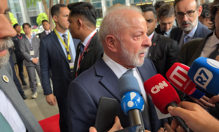 Lula diz que "colocará os problemas na mesa" com Trump 18 1 68