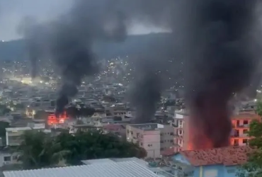 RJ: Megaoperação com mais de 2 mil policiais toma Alemão e Penha 9 1 73