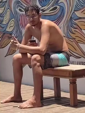 Jovem é assassinado a tiros dentro de barbearia no Extremo Sul da Bahia 4 1 81