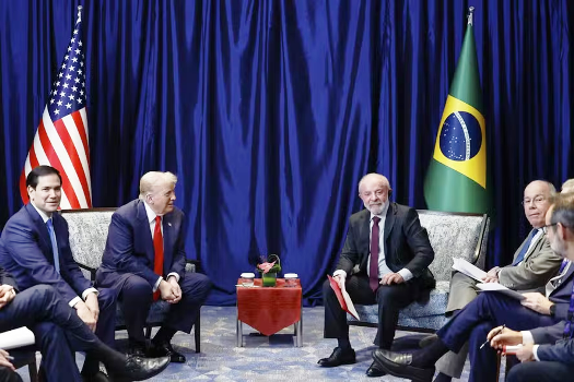 Lula diz que teve "ótima reunião" com Trump na Malásia 4 2 46